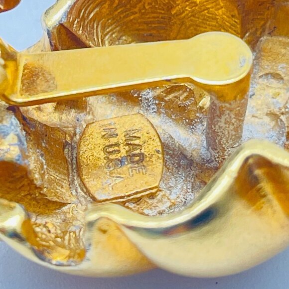 MADE IN USA Knot Earrings Clip On Gold Tone Classic Career Workwear - Picture 4 of 13